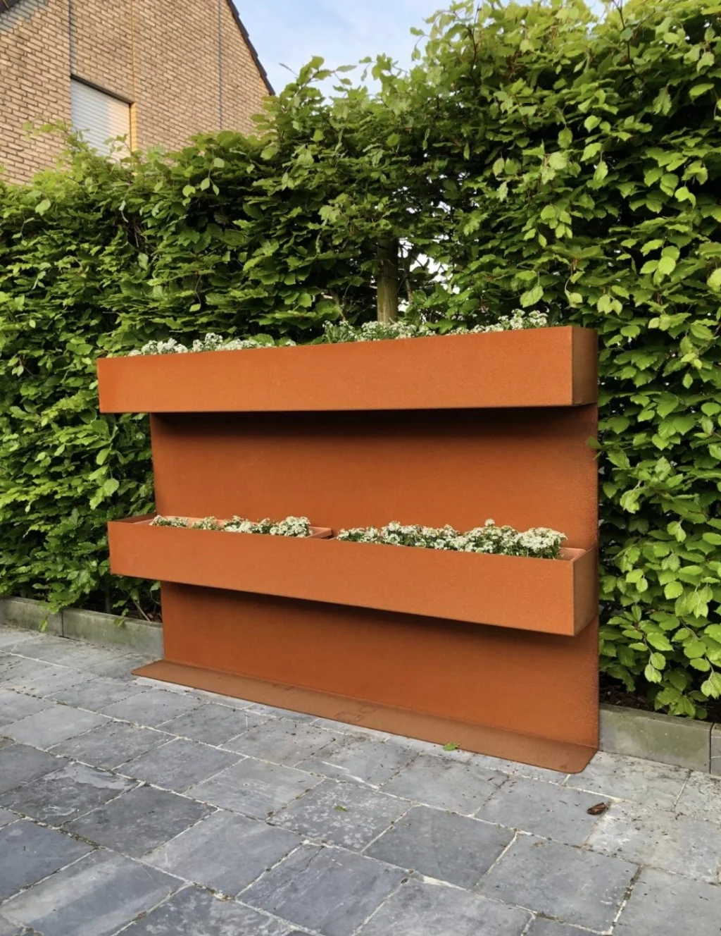 Cortenstalen plantenbak op maat met twee niveaus